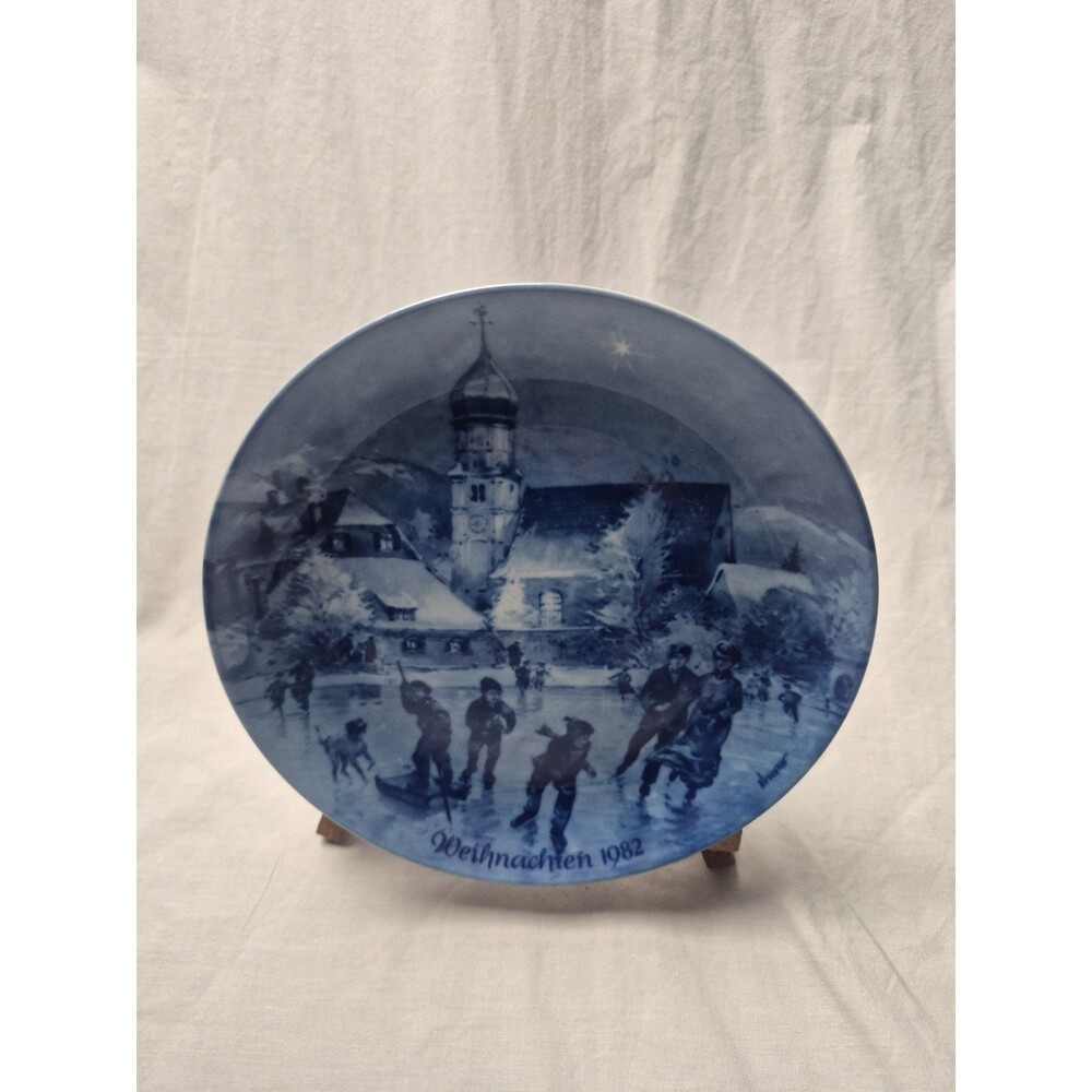 Berlin Designs Christmas Plates (West Germany)1982-Wasserburg